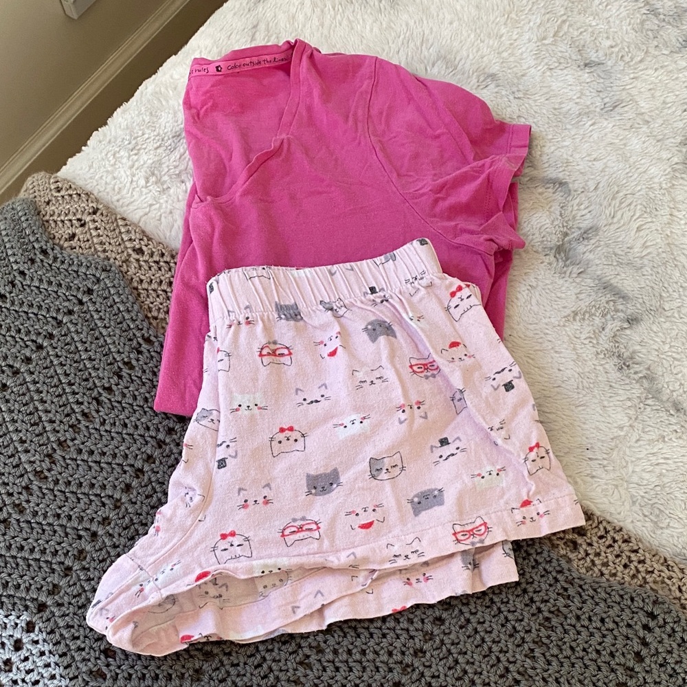 Jenni by Jennifer Moore Pink Top and Cat Print Shorts Set